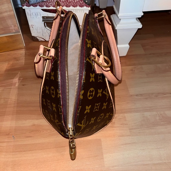 LOUIS VUITTON - Ellipse MM Bag for Sale *real* LV DUST BAG INCLUDED πΌ - Picture 11 of 17
